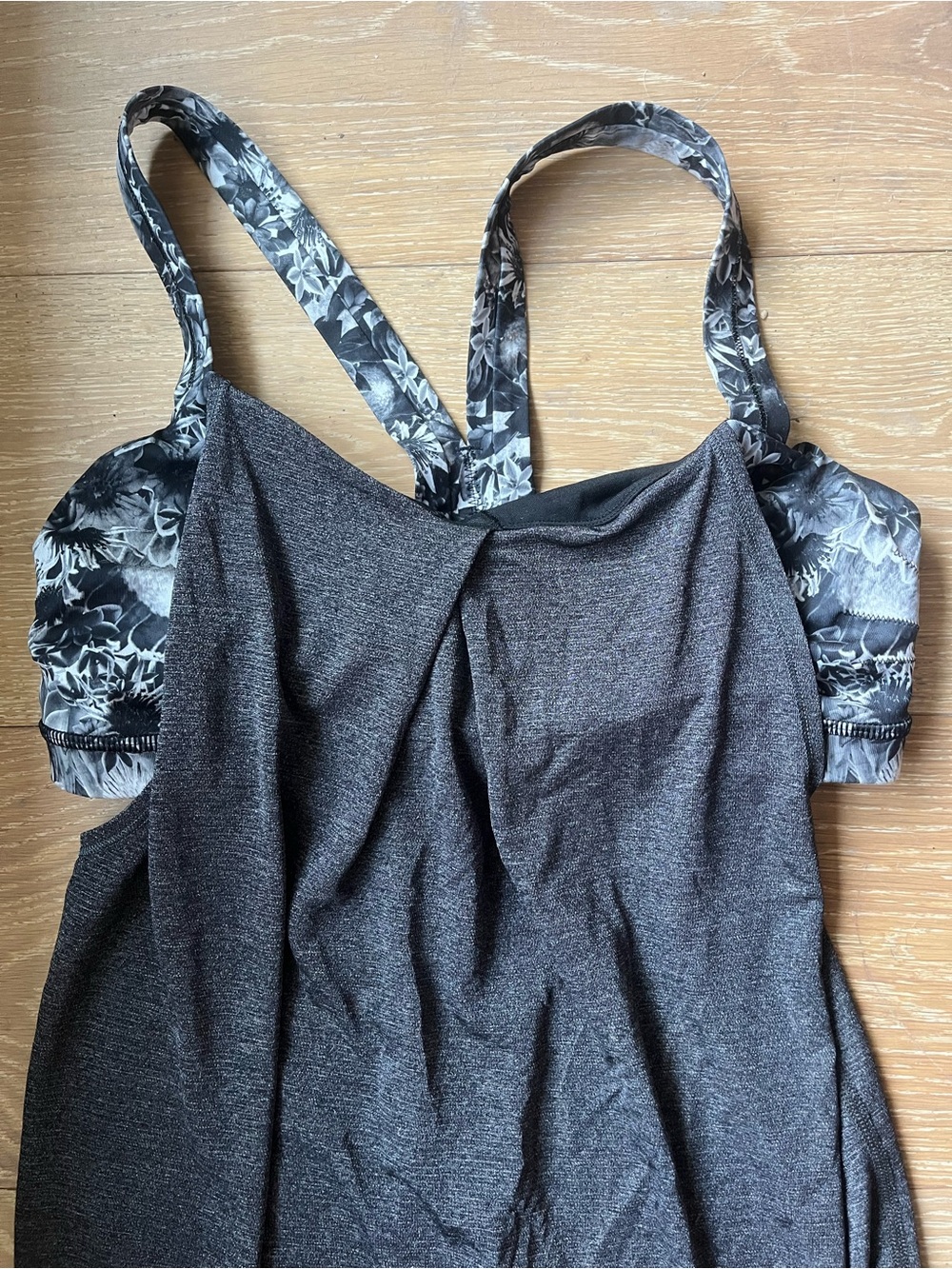 Lululemon Tank Bundle of 3, Size 8, No Limits, Tame Me, Rest Less - Picture 7 of 16